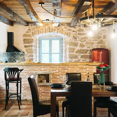 Stone House * Kotli