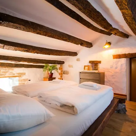 Apartament Stone House